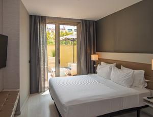 Junior suite Hotel SH Colón Valencia Junior suite Hotel SH Colón Valencia