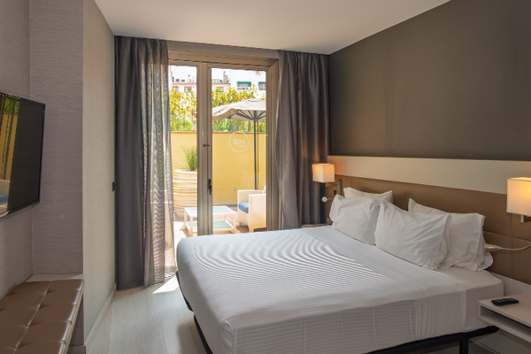 Junior suite Hotel SH Colón Valencia Junior suite Hotel SH Colón Valencia