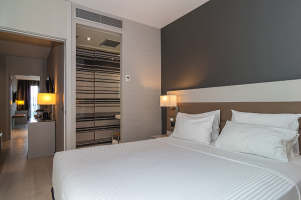 Suite Hotel SH Colón Valencia Suite Hotel SH Colón Valencia